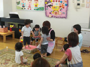 乳幼児園誕生会1
